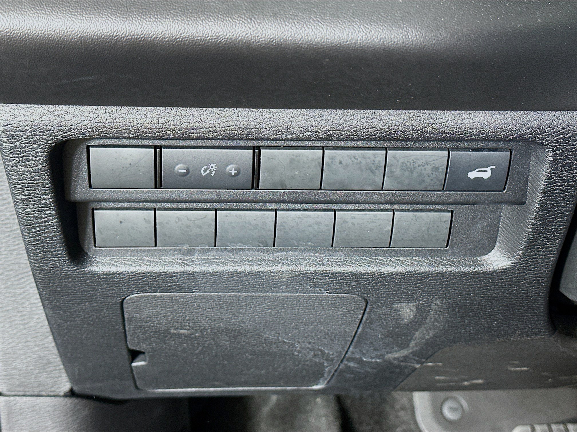 Used 2025 Mitsubishi Outlander SE AWD/4WD image 17