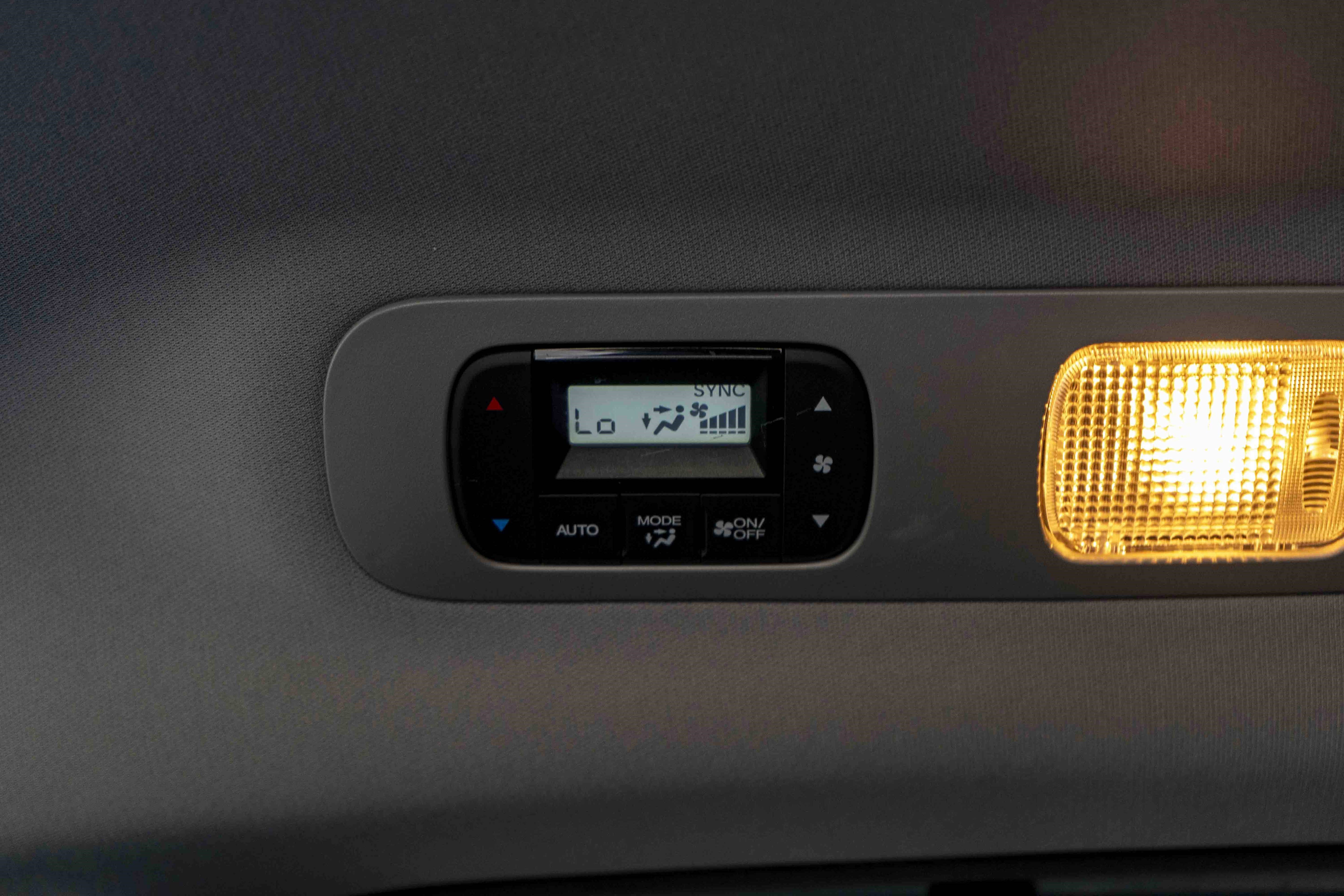 Used 2024 Honda Odyssey Elite image 43