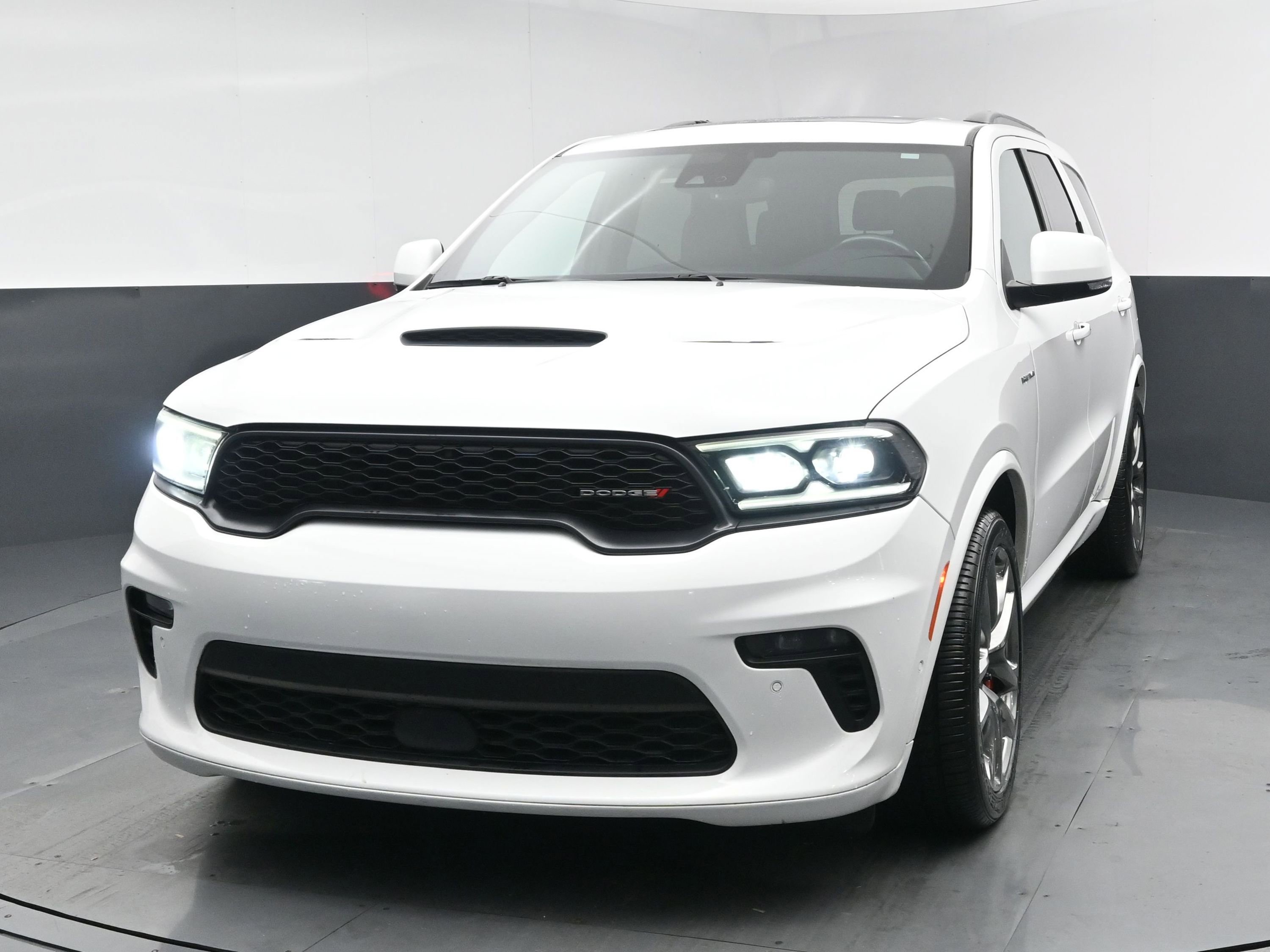Used 2022 Dodge Durango R/T w/ Tow 'N Go Package image 1