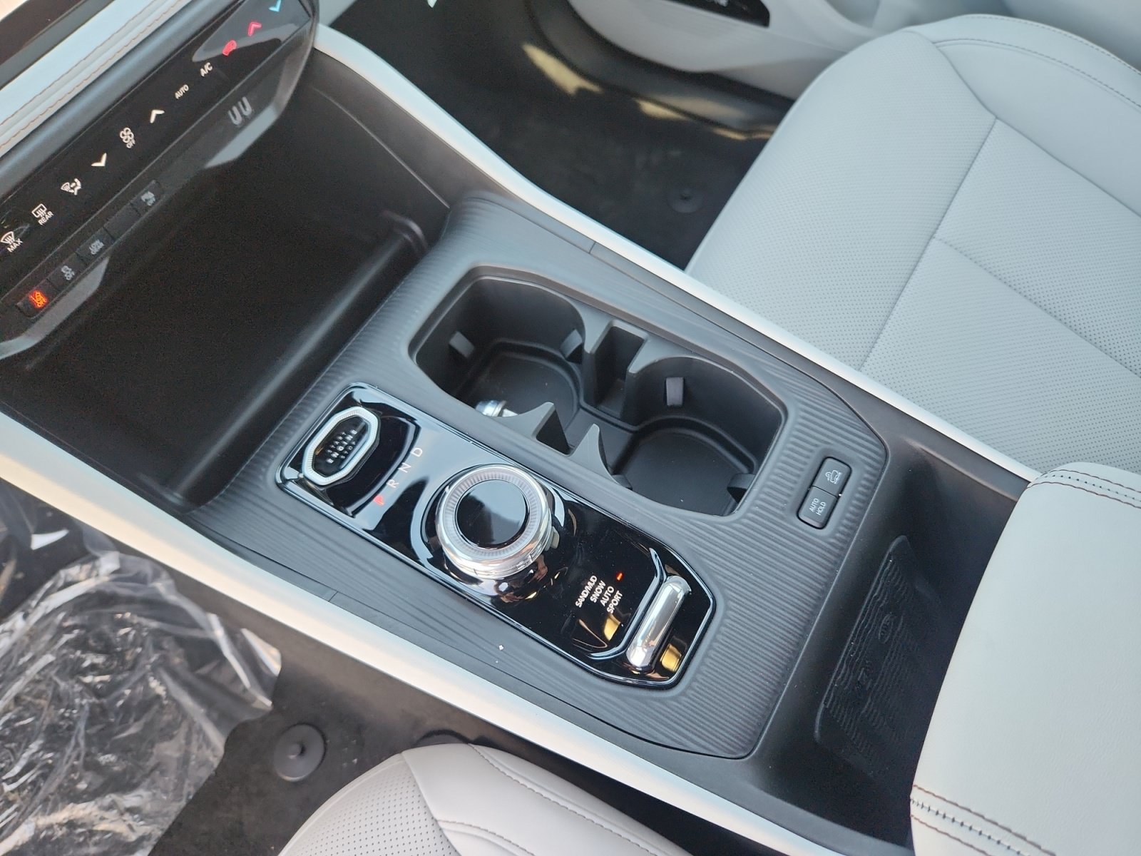 New 2026 Jeep Cherokee Limited AWD/4WD image 19