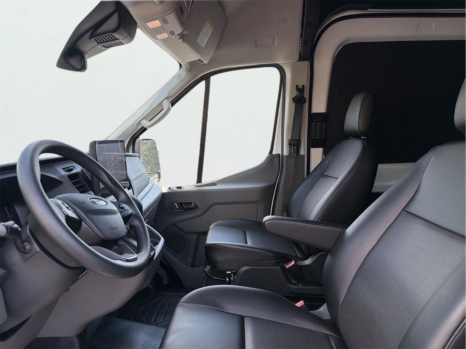 New 2026 Ford Transit 350 148 High Roof Extended w/ Load Area Protection Package RWD image 9