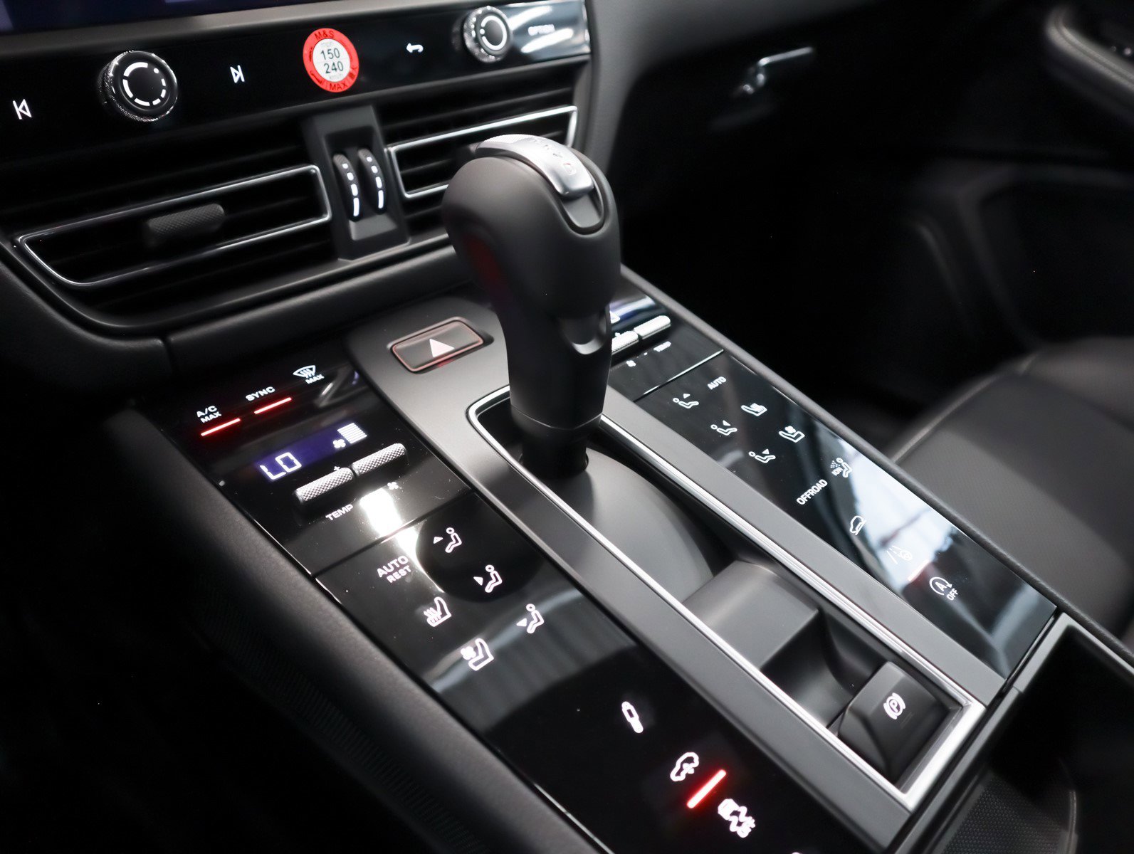 New 2026 Porsche Macan GTS image 19