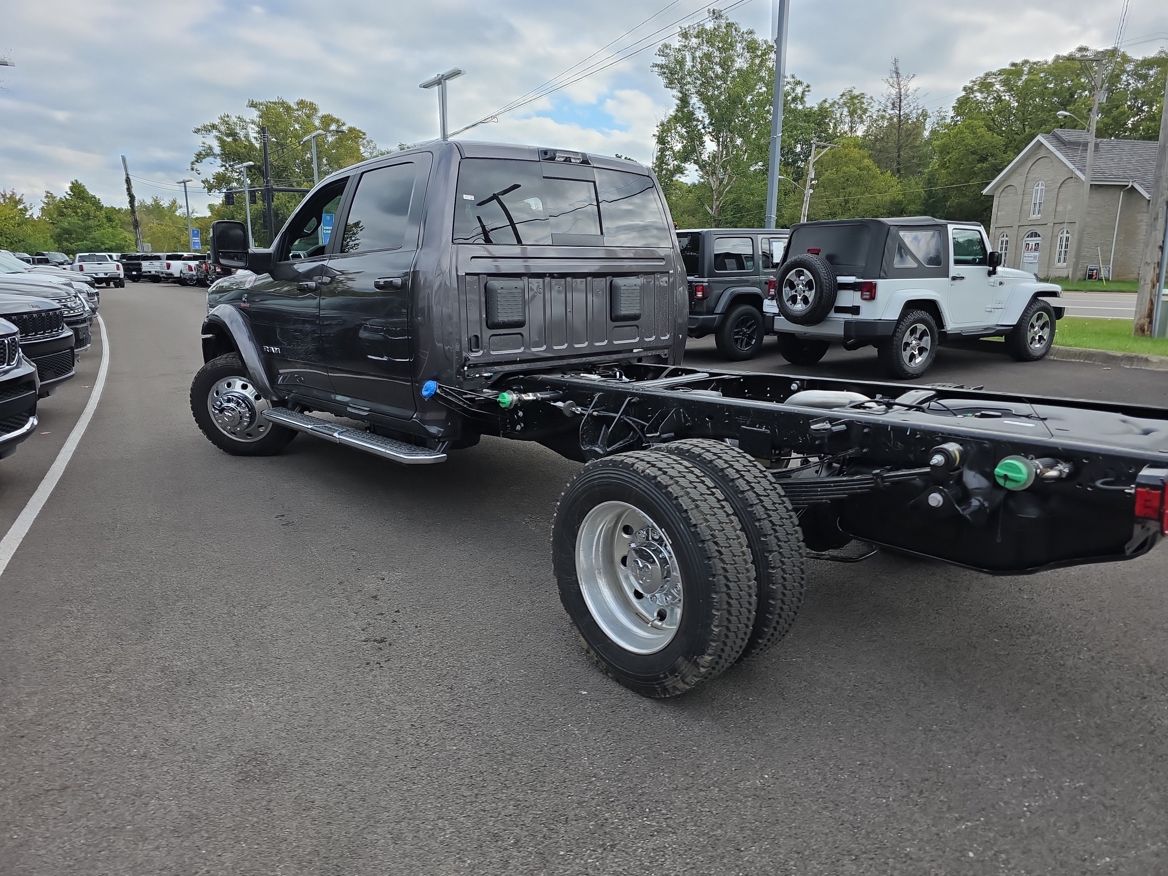 New 2027 RAM 5500 4x4 Crew Cab image 23