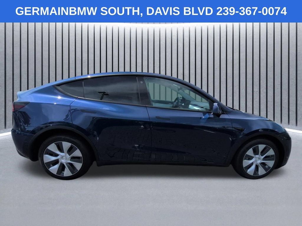 Used 2022 Tesla Model Y Long Range AWD/4WD image 4
