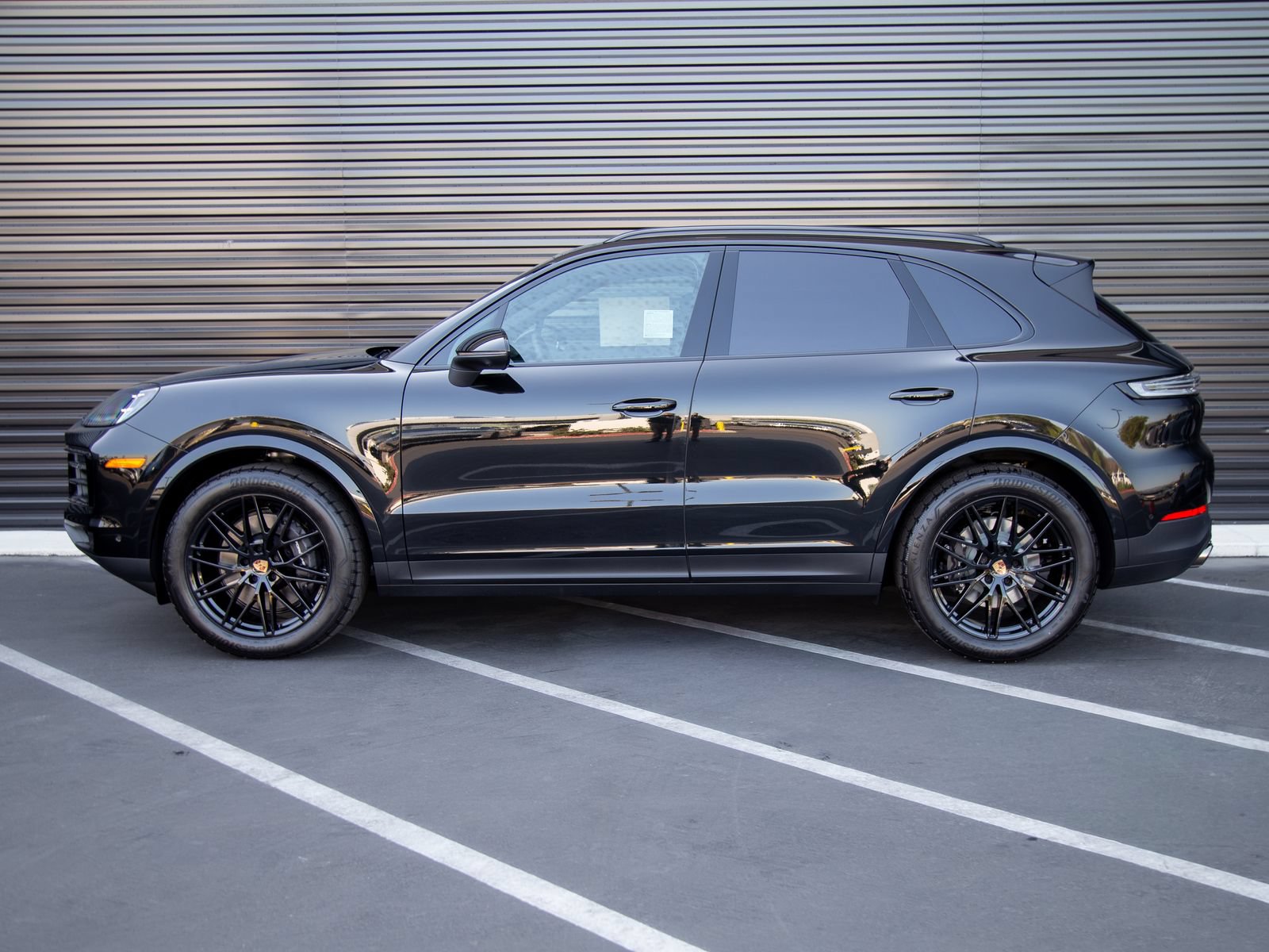 New 2026 Porsche Cayenne AWD/4WD image 2