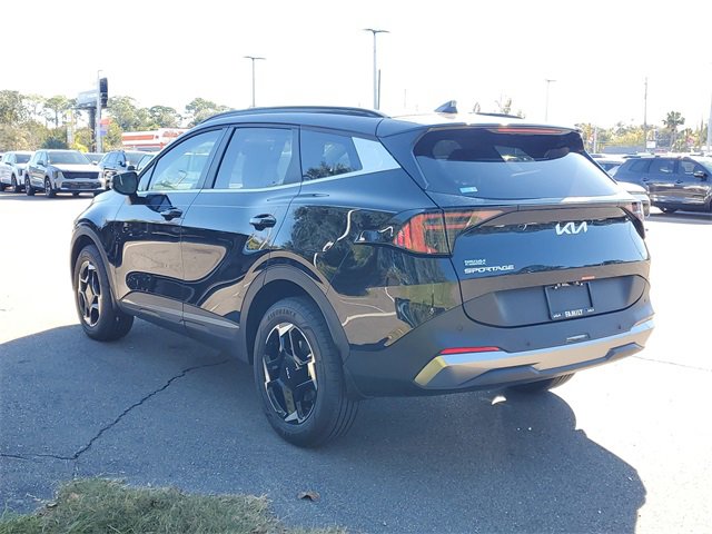 New 2026 Kia Sportage EX w/ EX Panoramic Sunroof Package image 4