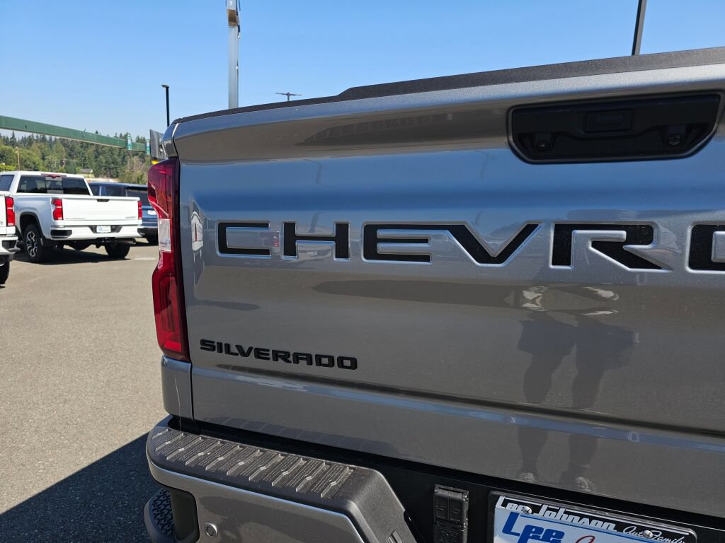 New 2026 Chevrolet Silverado 1500 RST w/ Safety Package AWD/4WD image 29