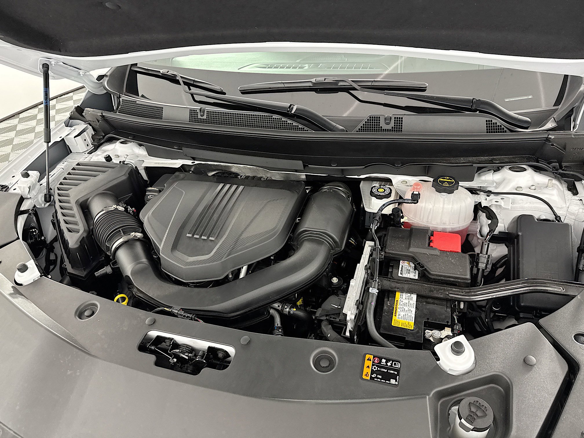 New 2025 Buick Enclave Sport Touring w/ Super Cruise Package image 32