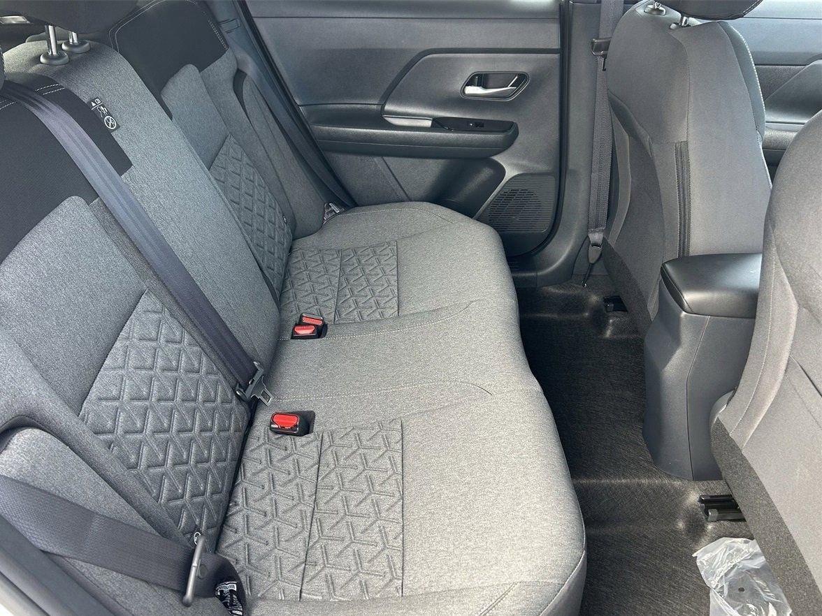 New 2026 Nissan Kicks SV image 12