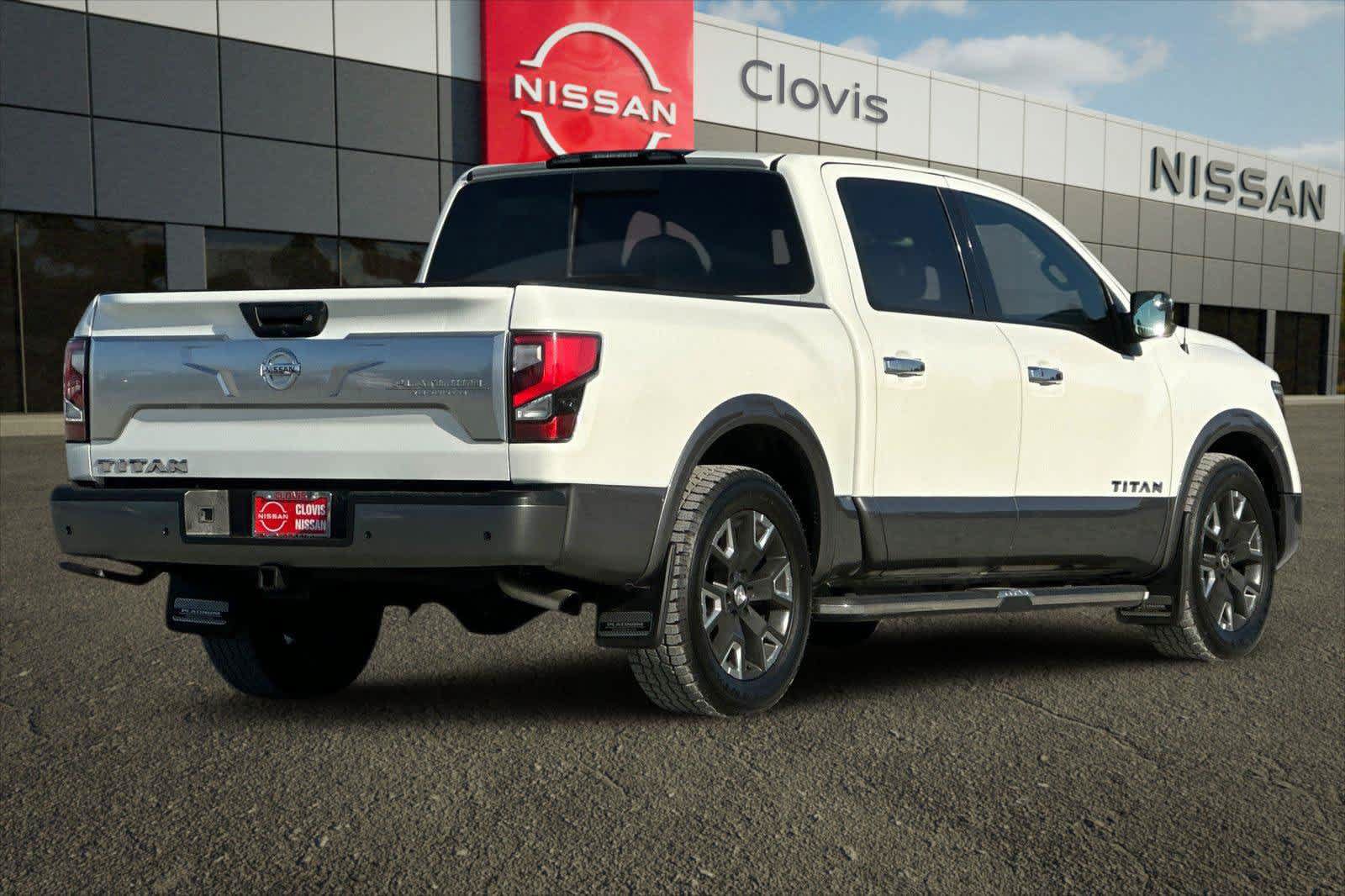 Used 2021 Nissan Titan Platinum Reserve w/ Moonroof Package RWD image 4