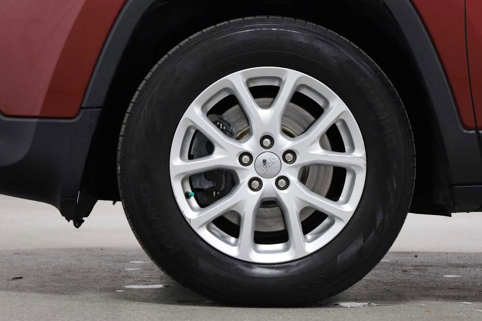 Used 2014 Jeep Cherokee Latitude image 35