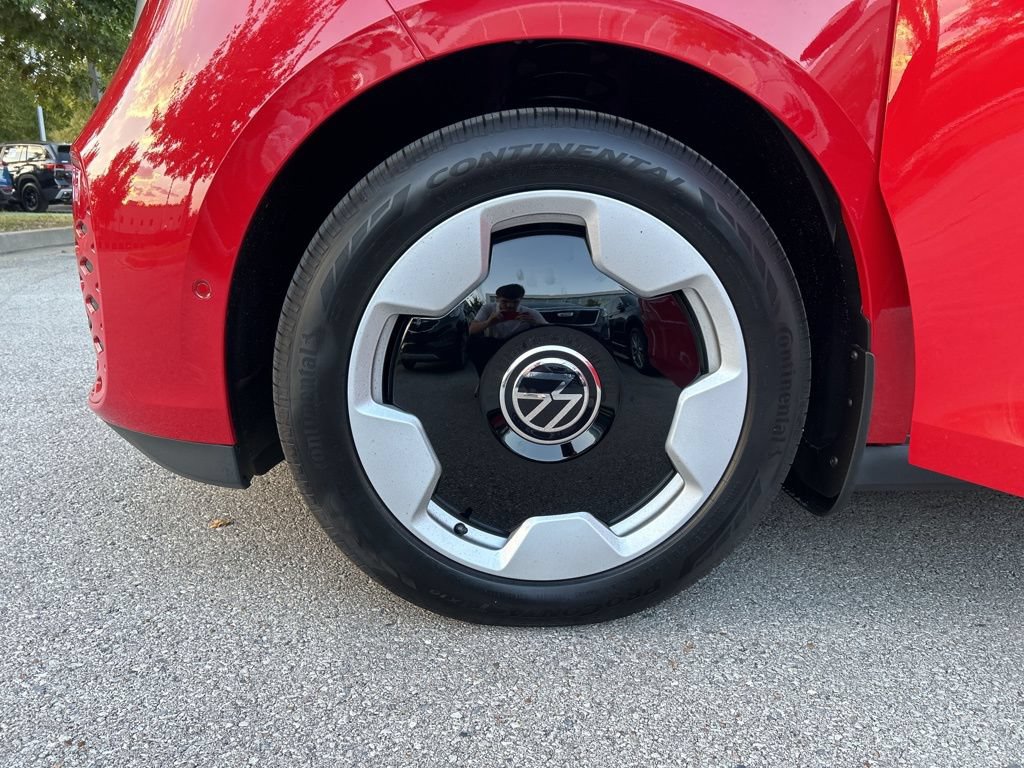 New 2025 Volkswagen ID. Buzz Pro S Plus AWD/4WD image 30