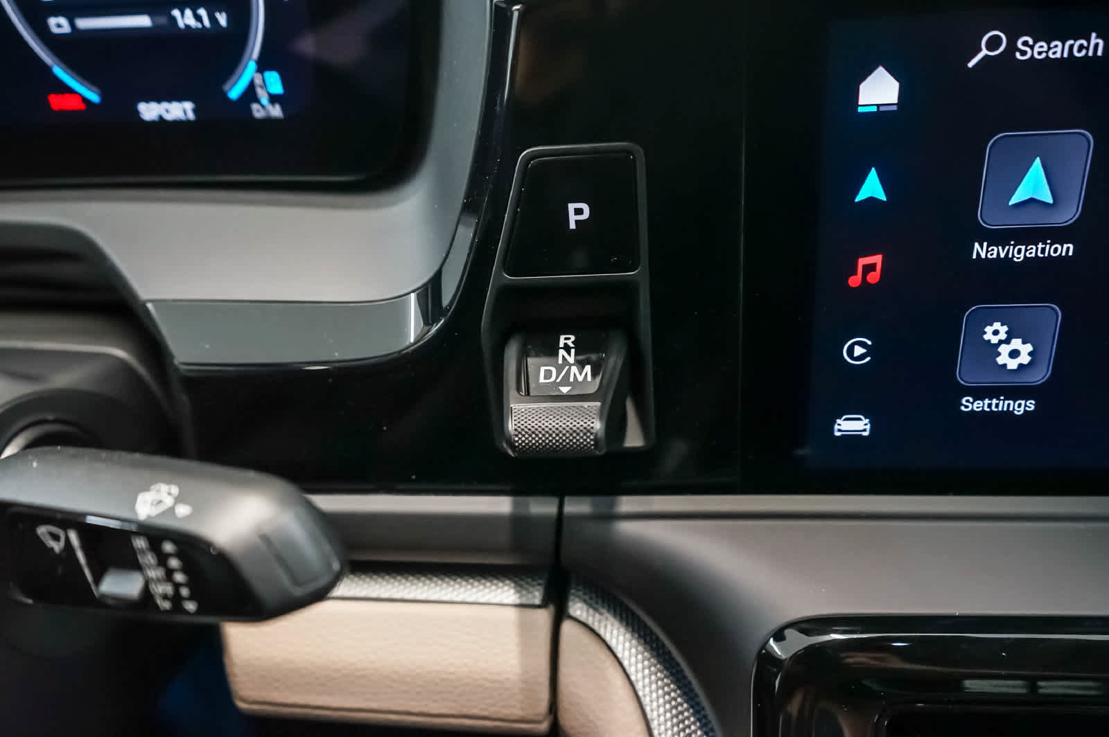 Certified 2025 Porsche Panamera RWD image 25