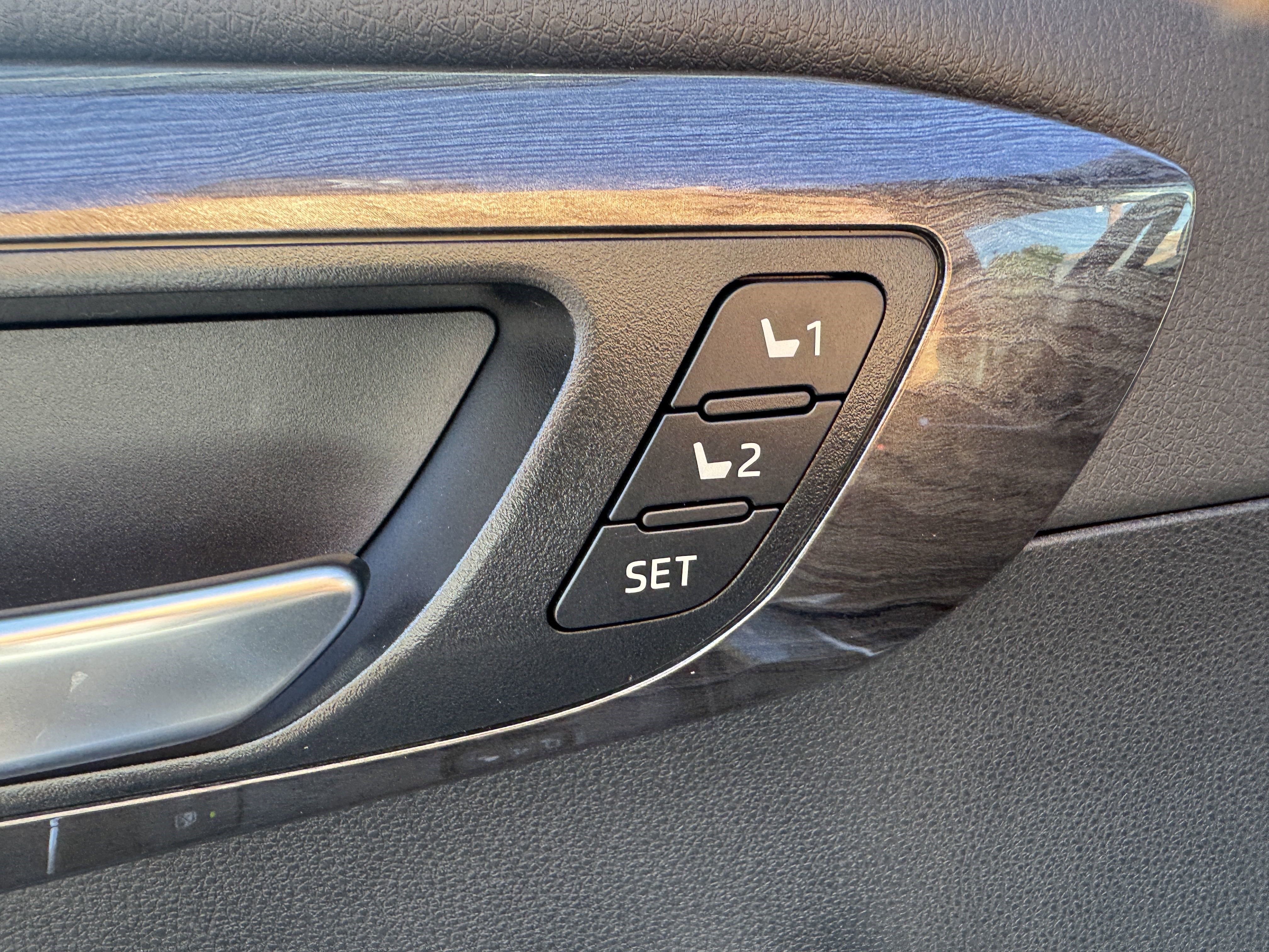 New 2026 Toyota Highlander Platinum AWD/4WD image 10