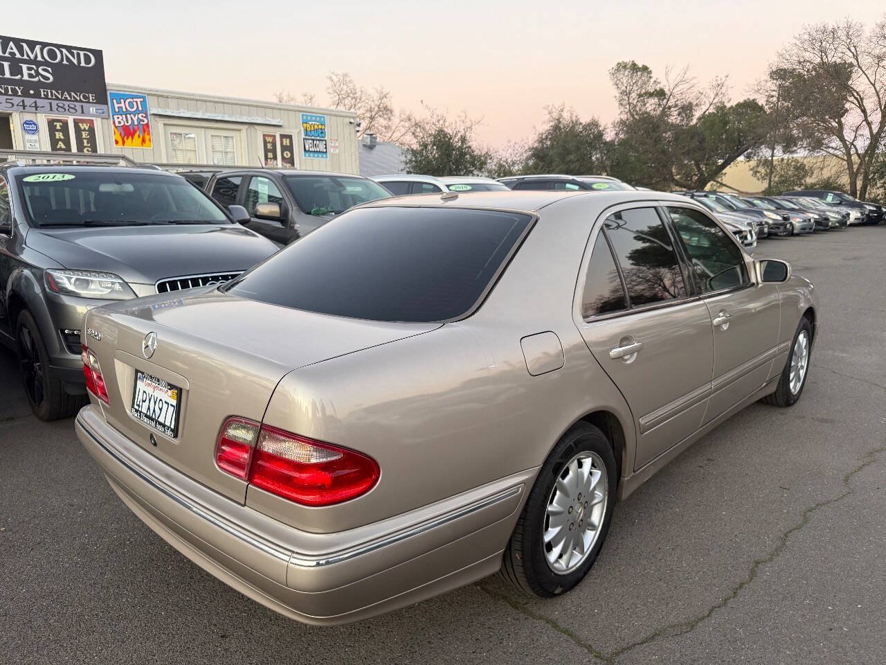 Used 2001 Mercedes-Benz E 320 Sedan image 7