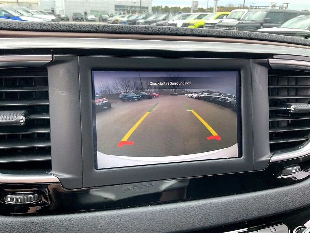Used 2023 Chrysler Voyager LX FWD image 19