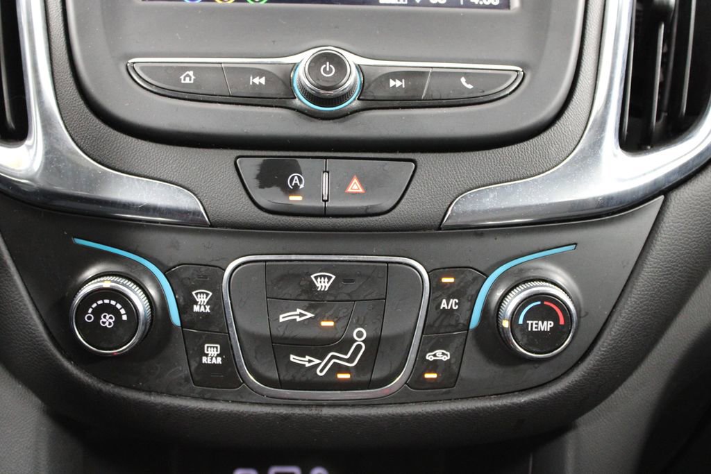 Used 2023 Chevrolet Equinox LT image 44