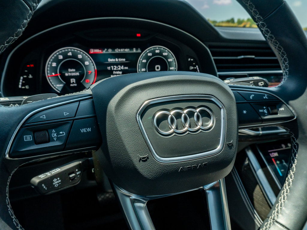 Used 2025 Audi Q7 2.0T Premium Plus w/ Premium Plus Package AWD/4WD image 34