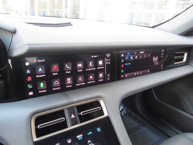 Used 2022 Porsche Taycan 4S image 45