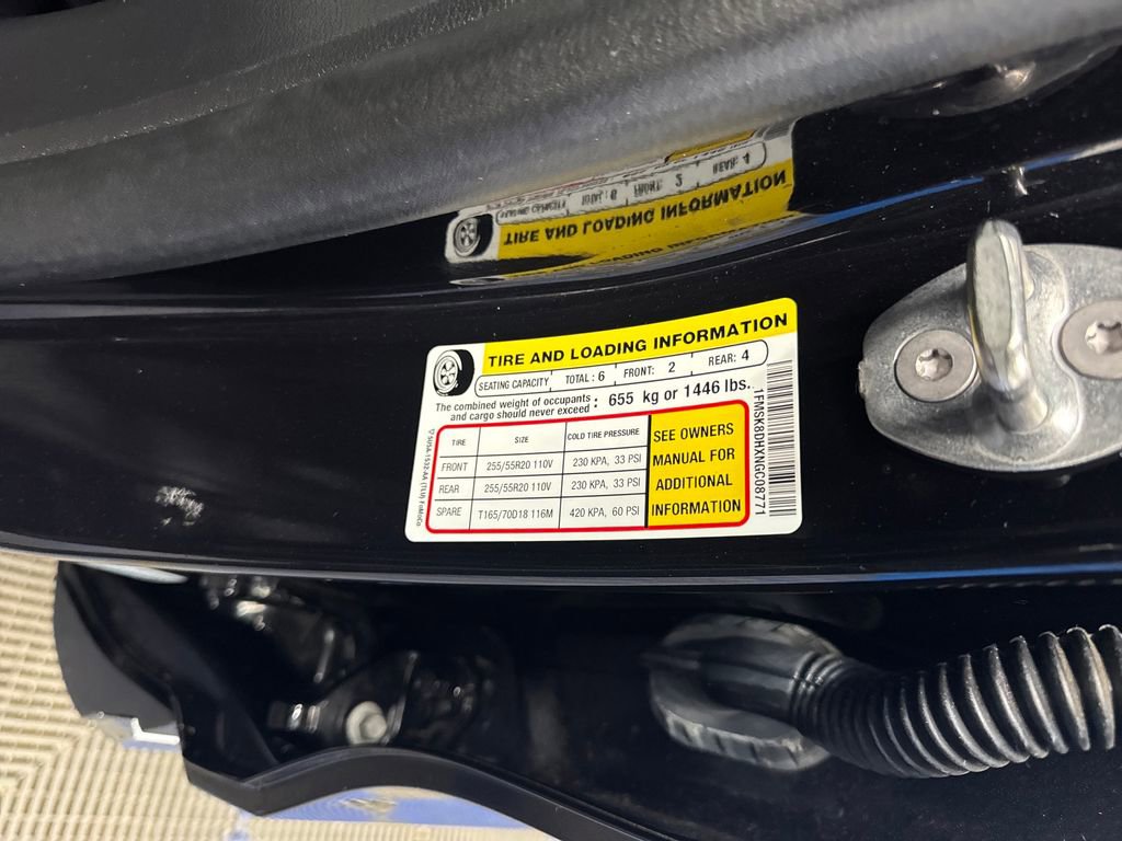 Certified 2022 Ford Explorer XLT w/ Equipment Group 202A AWD/4WD image 40