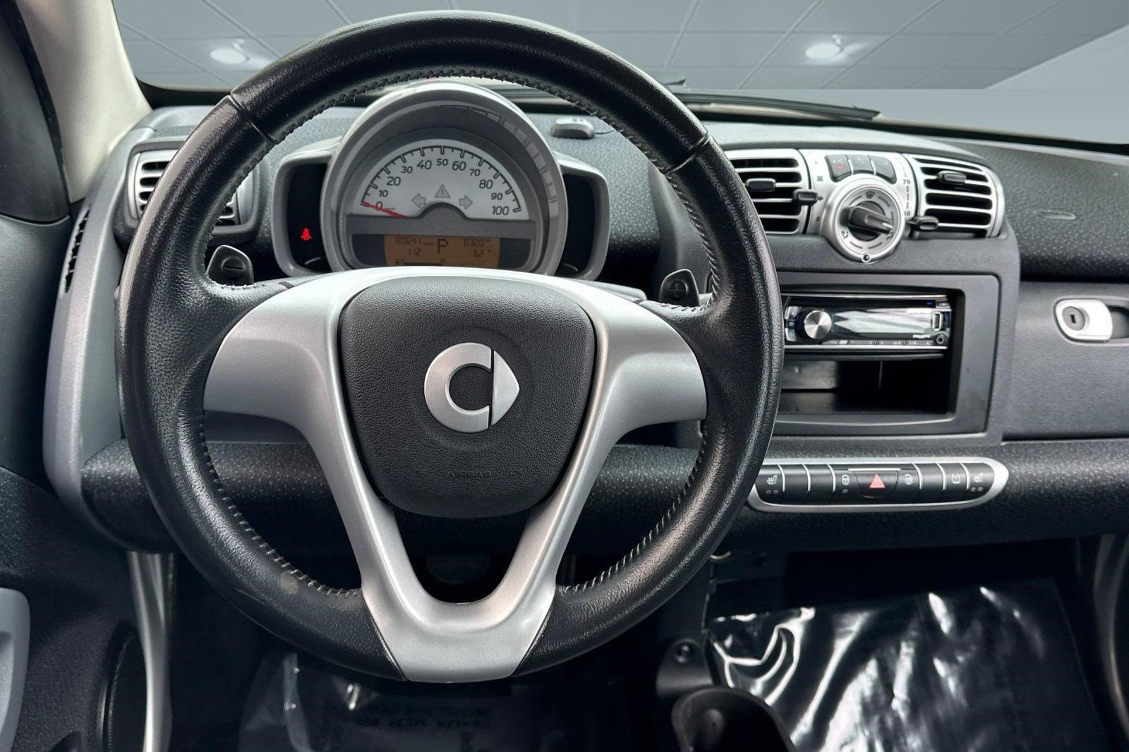 Used 2009 smart fortwo passion image 22