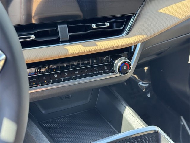 New 2026 Chevrolet Equinox ACTIV w/ Convenience Package III image 15