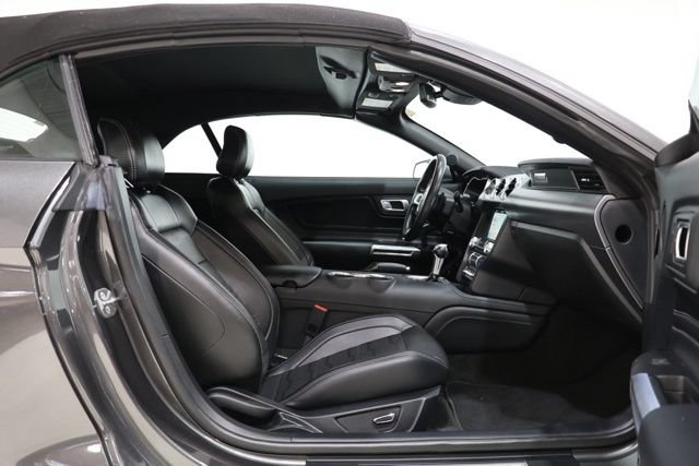 Used 2018 Ford Mustang GT Premium w/ Equipment Group 401A RWD image 35