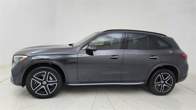Used 2024 Mercedes-Benz GLC 300 4MATIC w/ AMG Line image 3