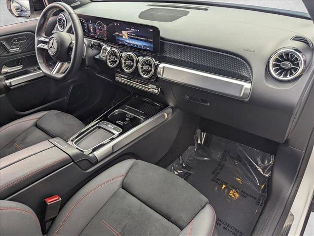 Certified 2025 Mercedes-Benz GLB 250 image 21