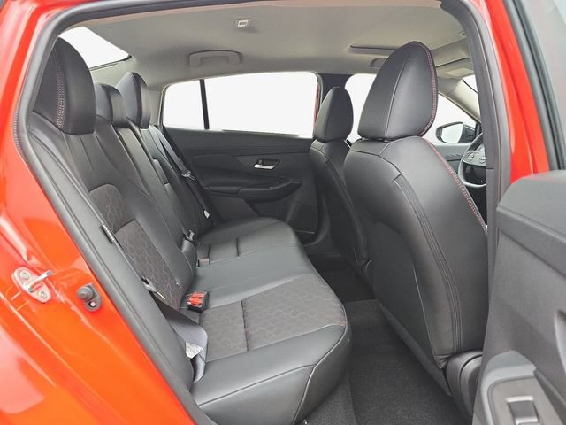 New 2026 Nissan Sentra SR w/ SR Premium Package FWD image 32