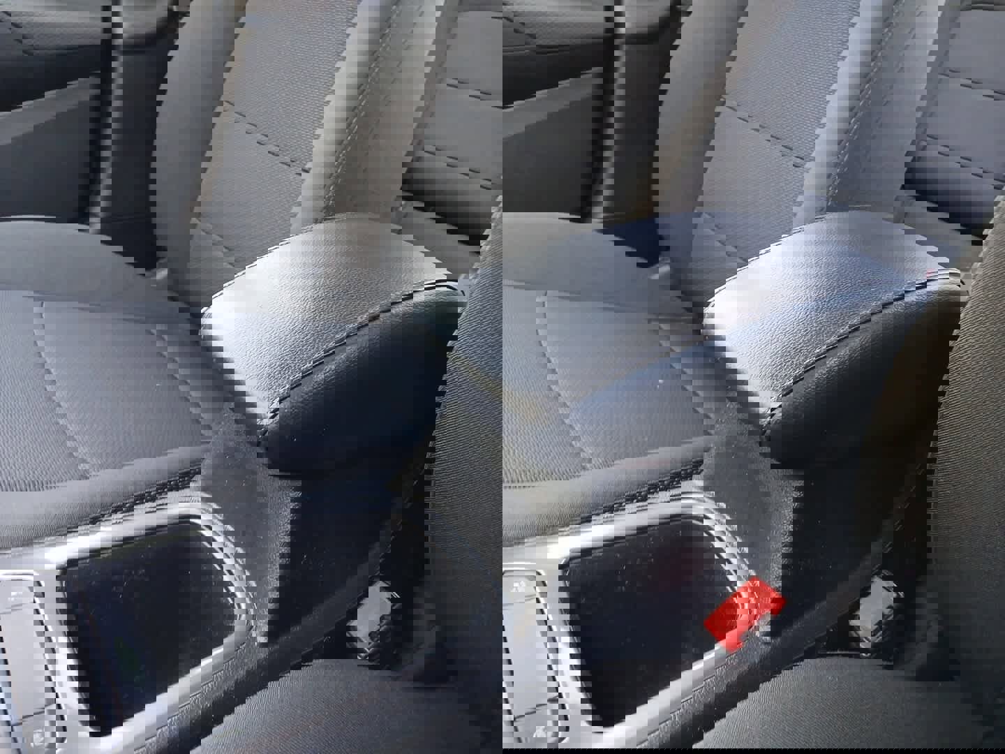 Used 2019 Chevrolet Cruze LT image 39