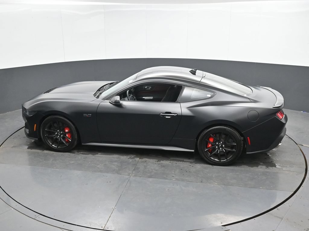 Used 2025 Ford Mustang GT Premium RWD image 39