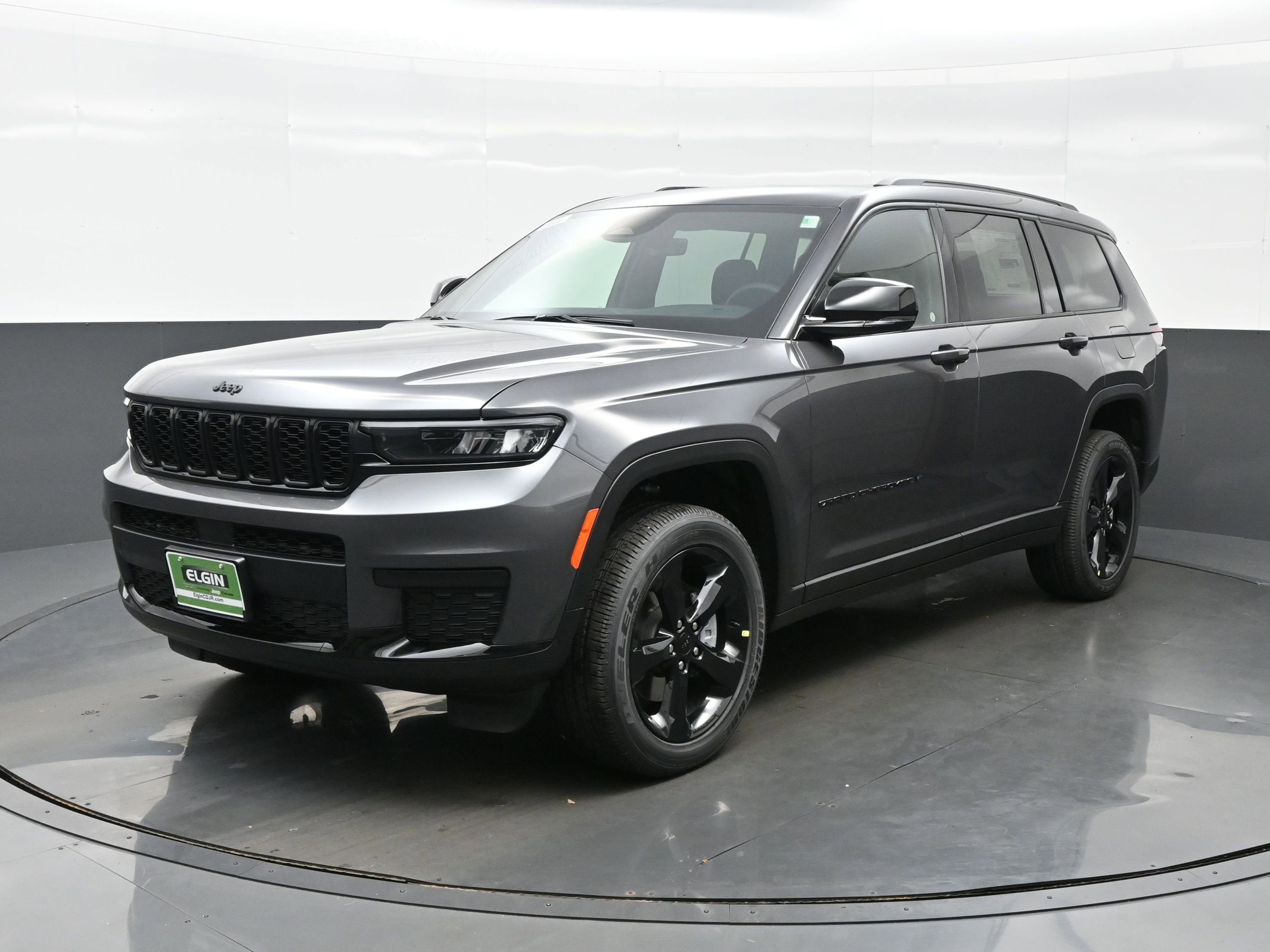 New 2025 Jeep Grand Cherokee L Altitude image 2