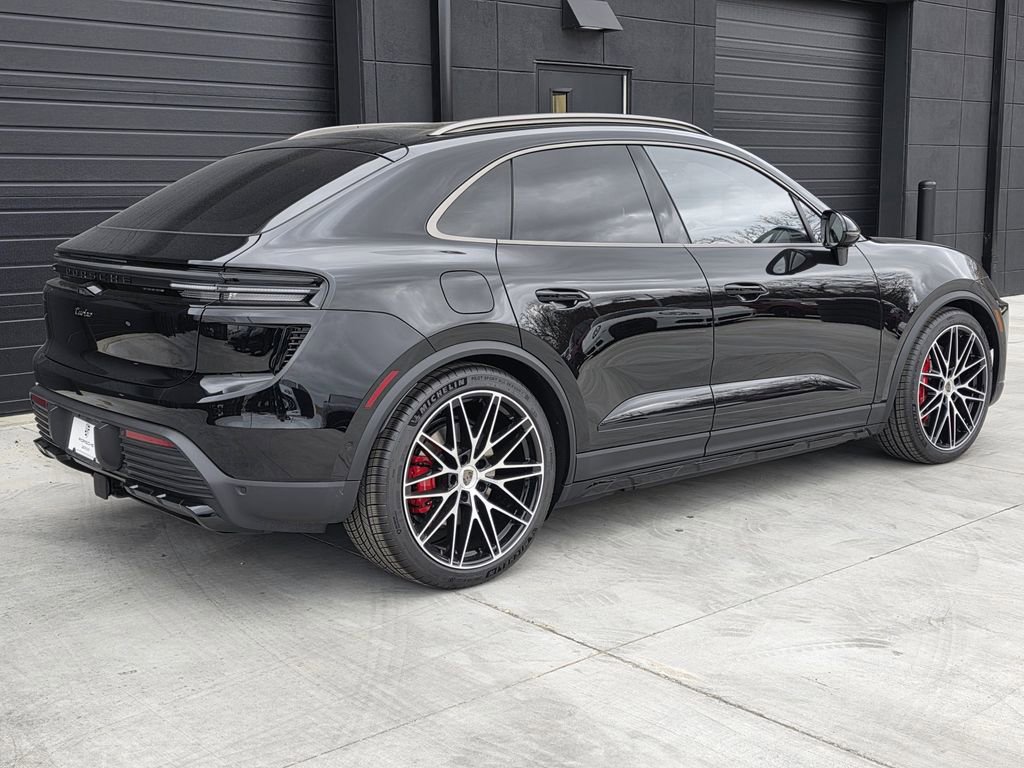 New 2025 Porsche Macan Turbo Electric image 8