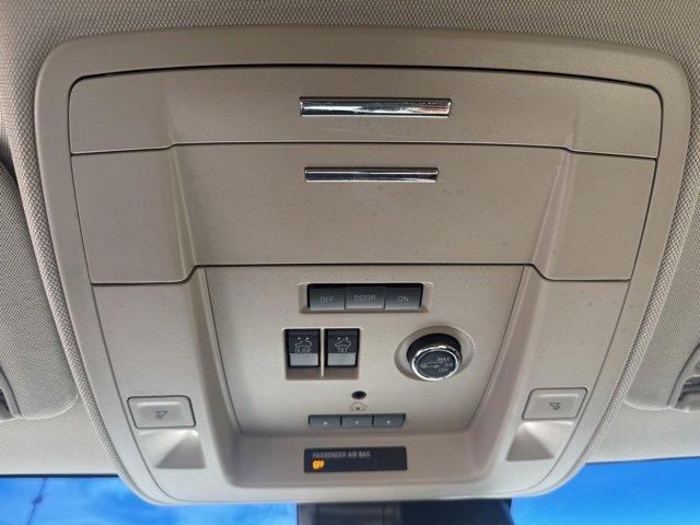 Used 2020 Chevrolet Suburban Premier image 34