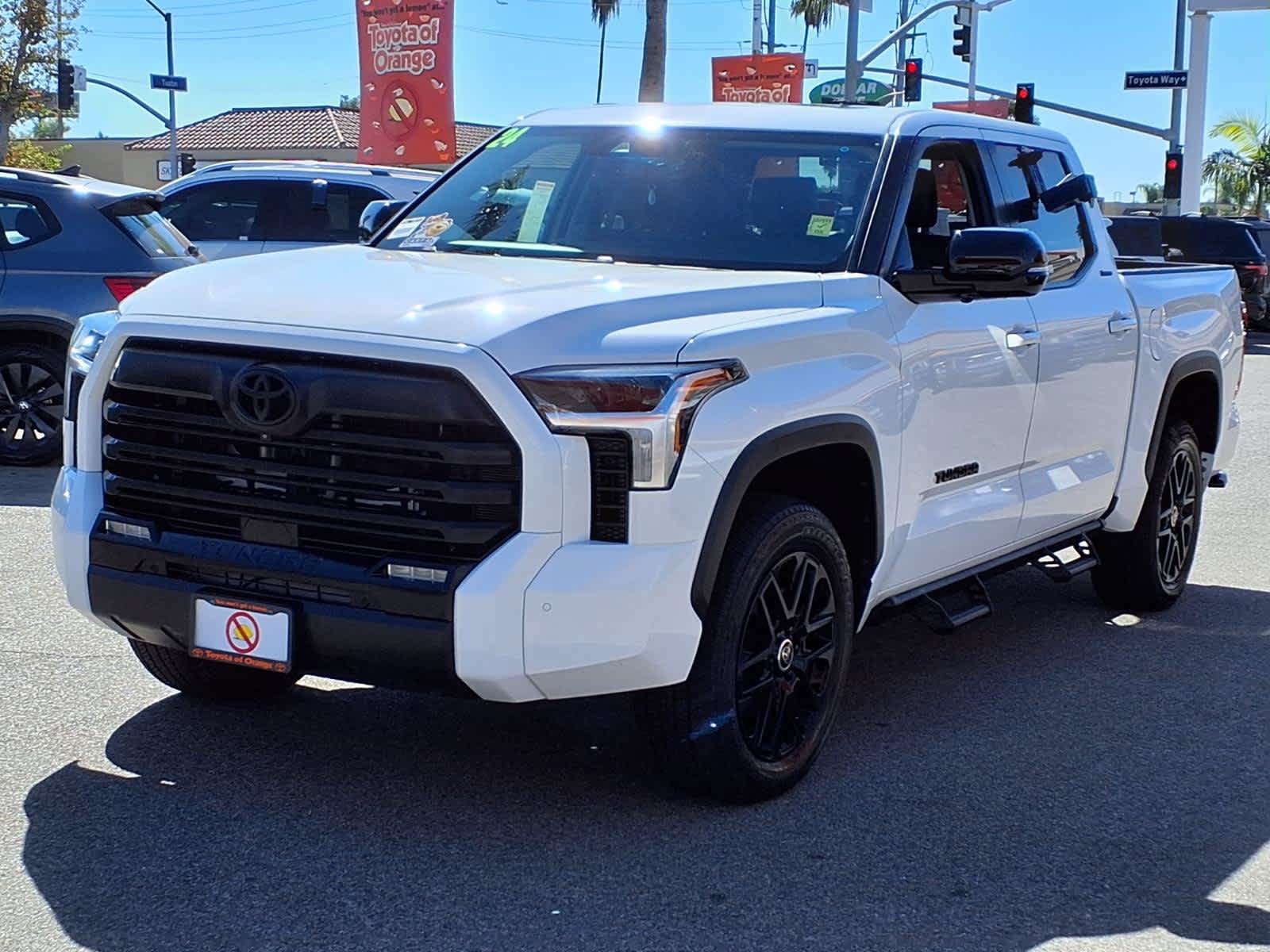 Used 2024 Toyota Tundra Limited AWD/4WD image 3
