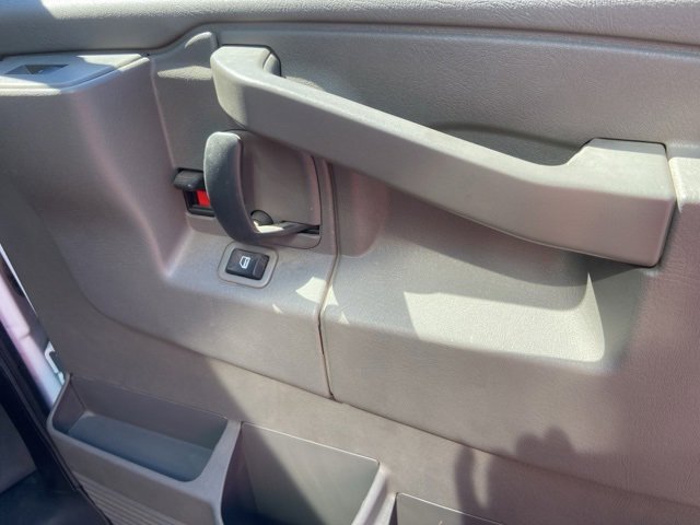 Used 2021 Chevrolet Express 3500 w/ Power Convenience Package image 22