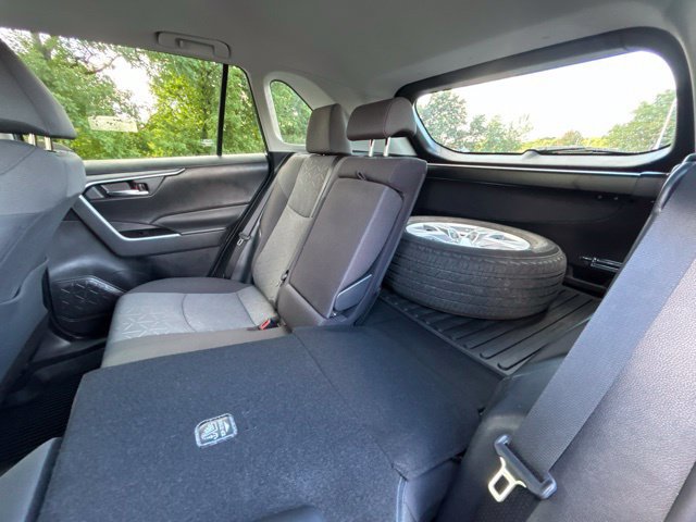 Used 2020 Toyota RAV4 XLE w/ Convenience Package AWD/4WD image 37