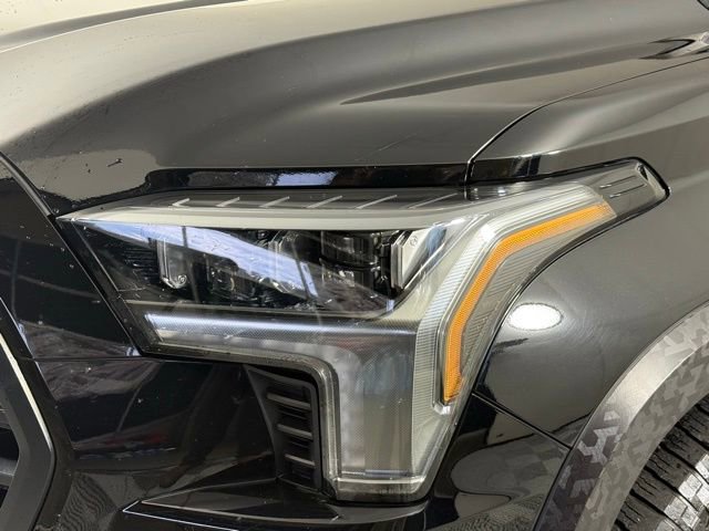 Used 2025 Toyota Sequoia TRD Pro AWD/4WD image 12