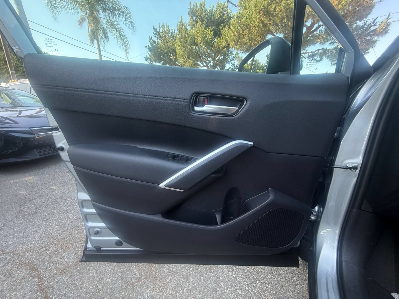 Used 2026 Toyota Corolla Cross XLE FWD image 18