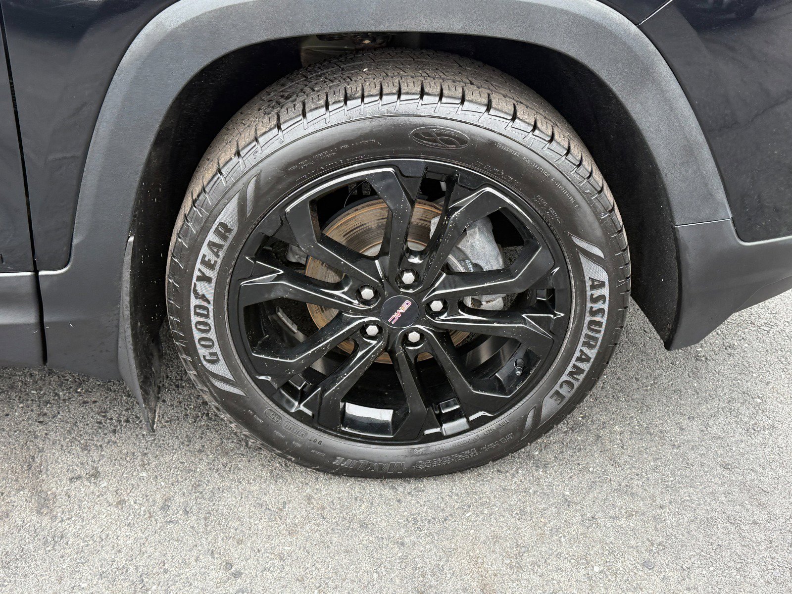 Used 2022 GMC Terrain SLT w/ Elevation Edition image 12