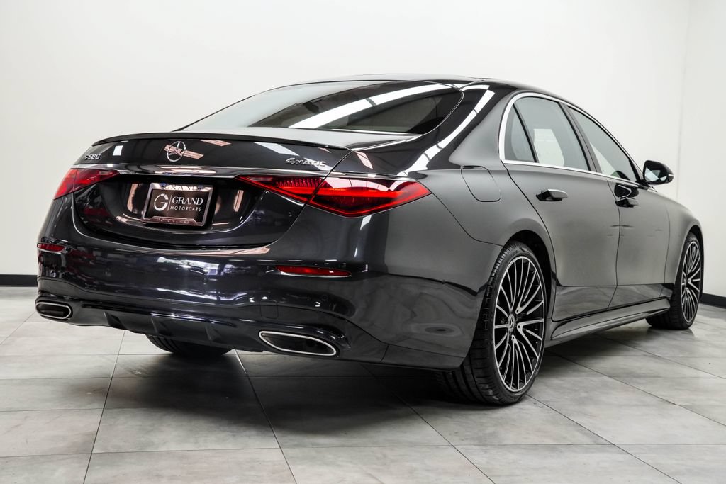 Used 2022 Mercedes-Benz S 500 4MATIC w/ AMG Line Package image 11