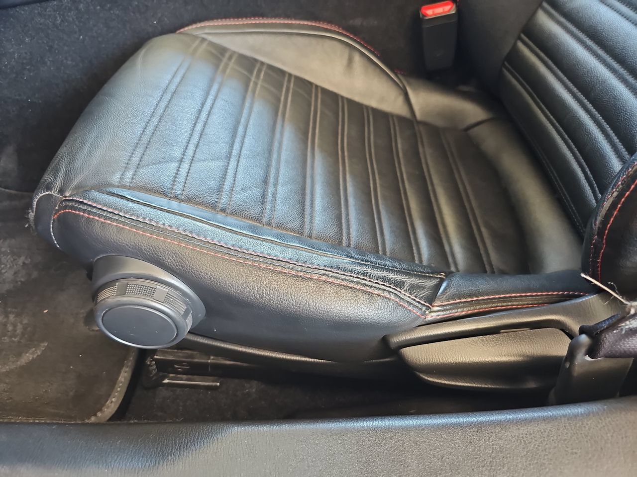 Used 2017 FIAT 124 Spider Abarth RWD image 32