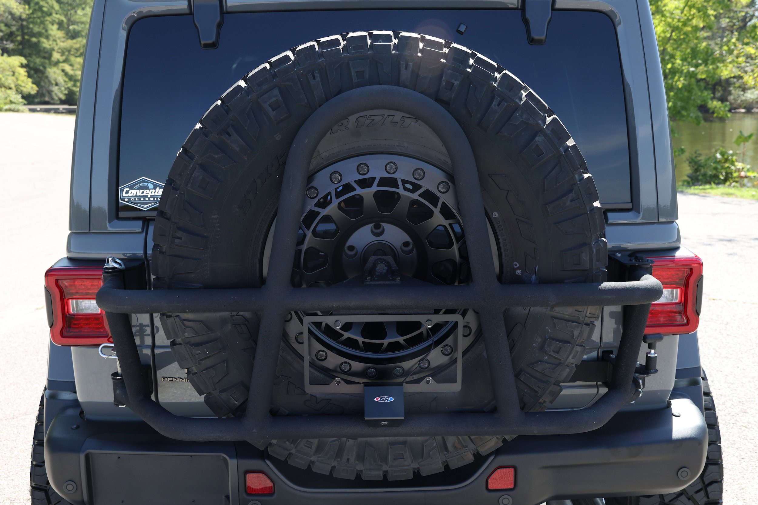 Used 2023 Jeep Wrangler Unlimited Rubicon 392 w/ Trailer Tow Package AWD/4WD image 17