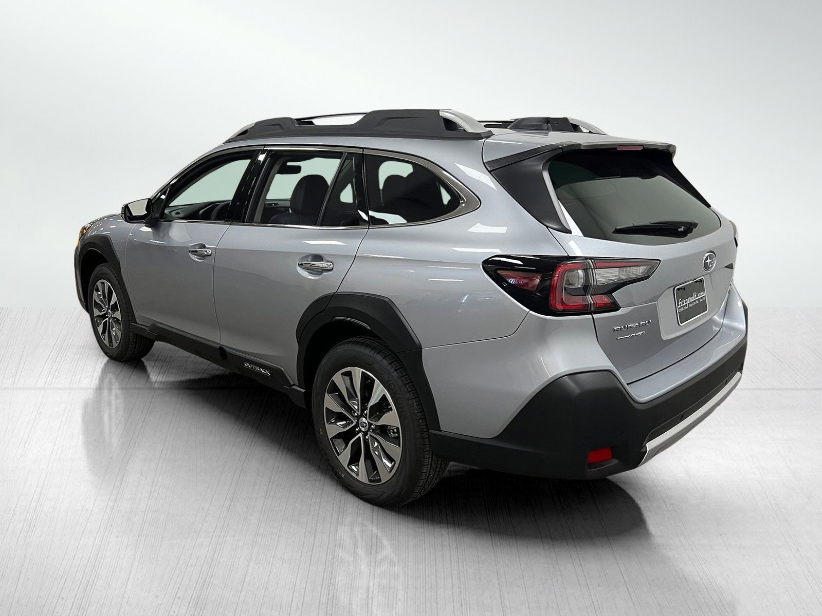 New 2025 Subaru Outback Touring image 8