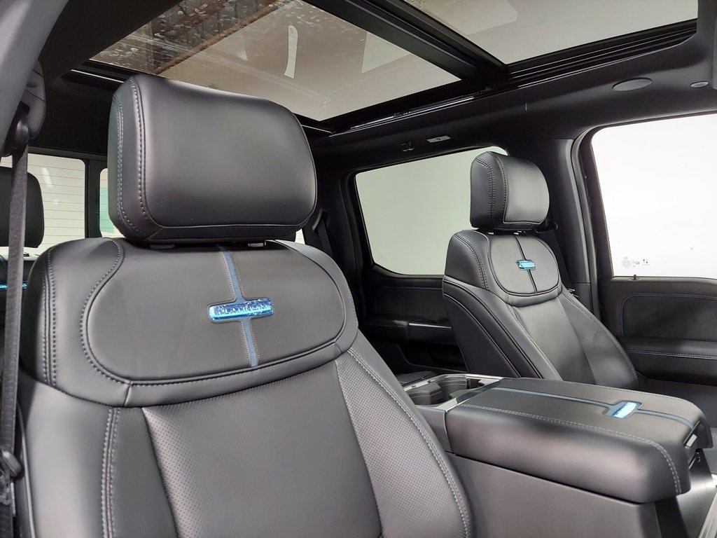 New 2025 Ford F350 Platinum w/ FX4 Off-Road Package image 5