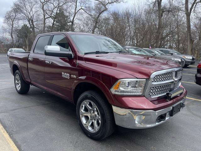 Used 2018 RAM 1500 Laramie AWD/4WD image 2