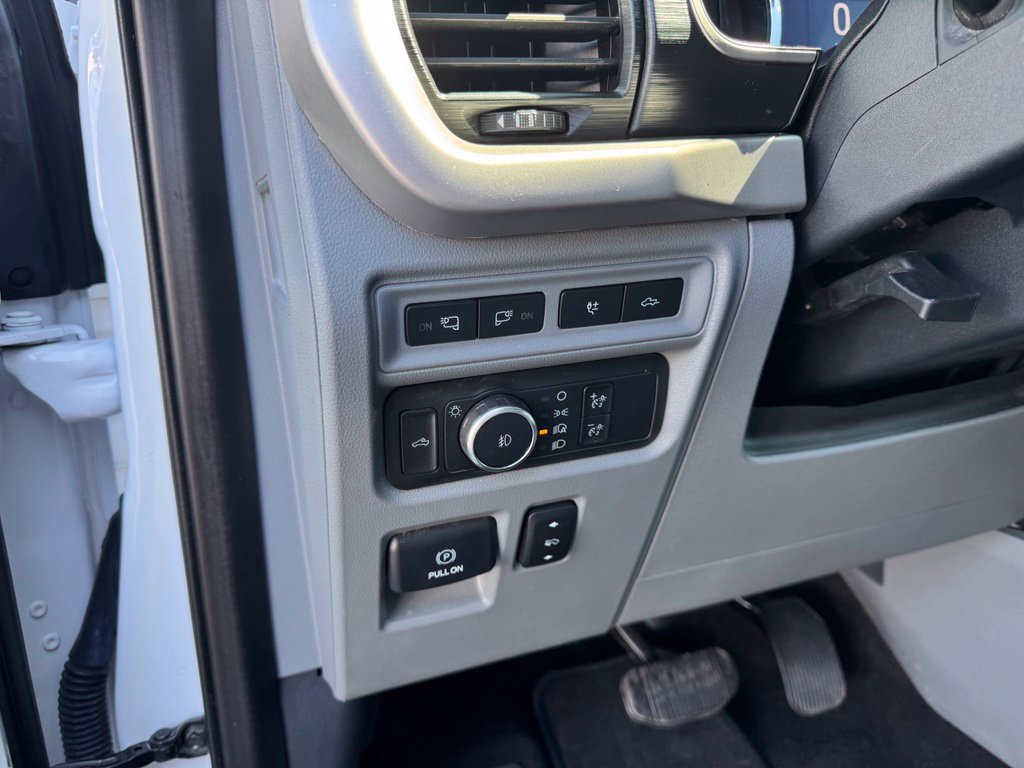Used 2021 Ford F150 XLT w/ Equipment Group 302A High AWD/4WD image 4