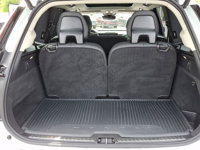 Used 2025 Volvo XC90 T8 Ultra w/ Protection Package Premier image 29
