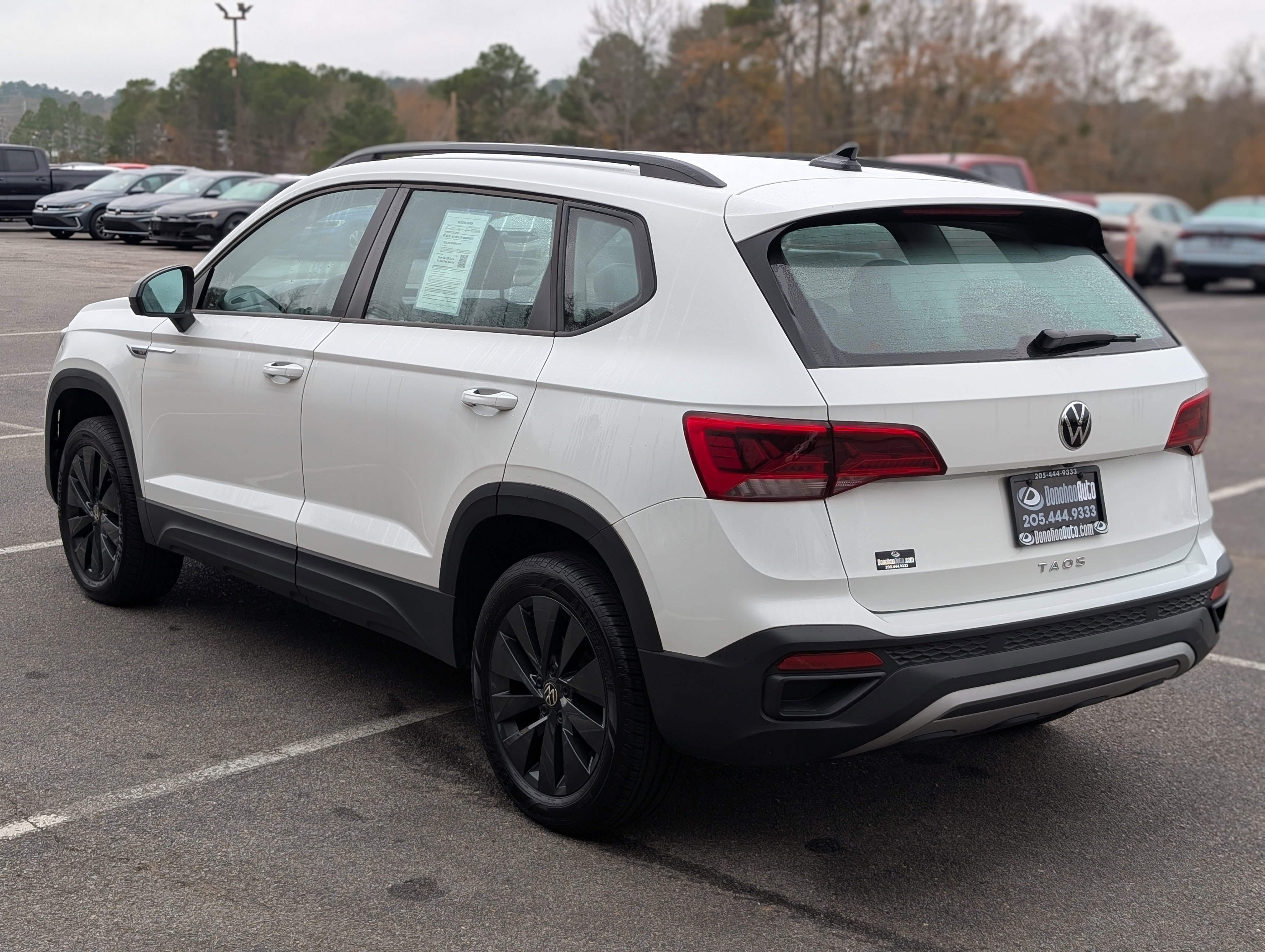 Used 2024 Volkswagen Taos S image 7